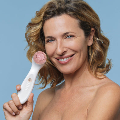 ageLOC LumiSpa iO Stand Rose Gold - Beautifully.co.zaNuSkin