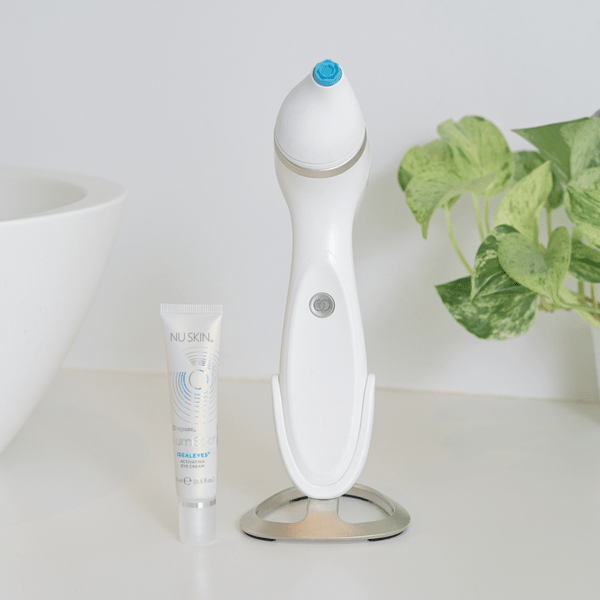 LumiSpa iO Accent & ageLOC LumiSpa IdealEyes - Eye Care Kit - Beautifully.co.zaNuSkin